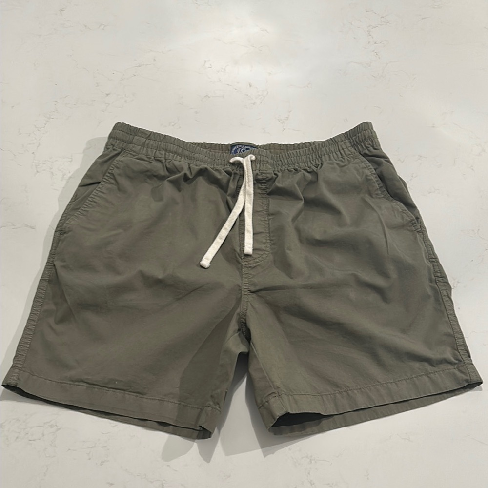 J. Crew Men’s Dock Short 6 Inch green
